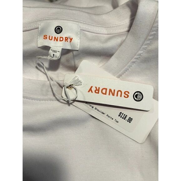 Sundry NWT Padded Shoulder Muscle Tank in White Size S - Picture 5 of 6
